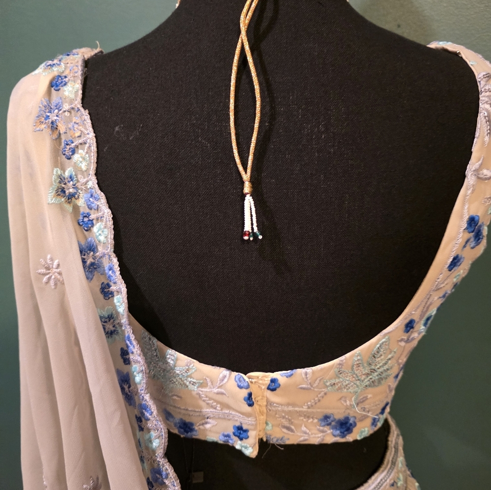 Ethnic Indian Wear Blue and Cream Wedding Dress Lehenga - Picture 14 of 14